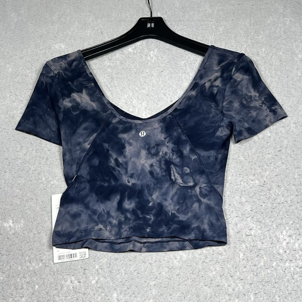 lululemon athletica Navy Tie-Dye Crop Top - Picture 7 of 11